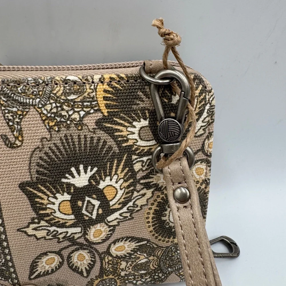 Sakroots Smartphone Crossbody Women Sand Tap Floral Elephant Wristlet 106972